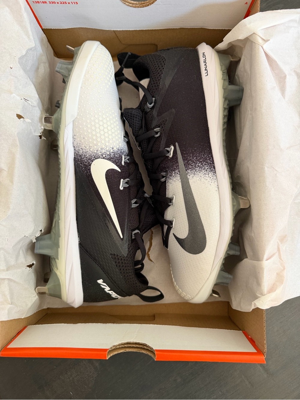 Nike Lunar Vapor Ultrafly Elite Cleats Size 9.5 NWT - Picture 4 of 5